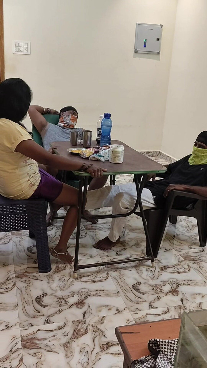 Thesana: Fodendo a esposa do amigo