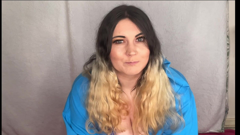 MissFFW: Une pute coquine prend une boisson sans alcool et se...