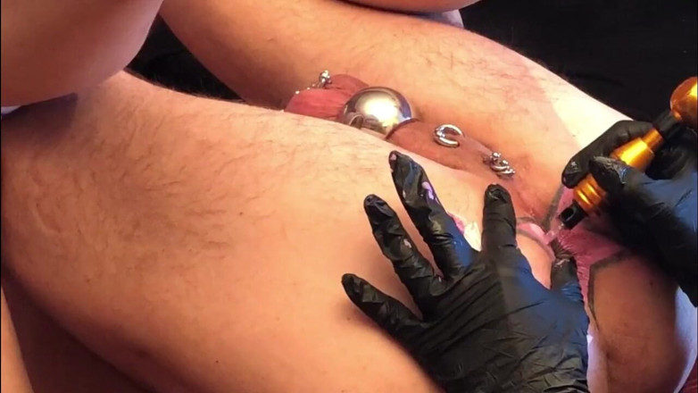 Dominatrix Frida: Asshole star tetování