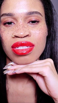 Kiss My Asss My Banci, Femdomme Ebony Divine Feminine Dewi Rosie Reed Latihan Banci Dengan Ciuman Pantat