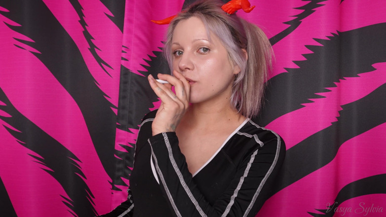 Vasya Sylvia: I Smoke a Cigarette Beautifully and Touch Myself!