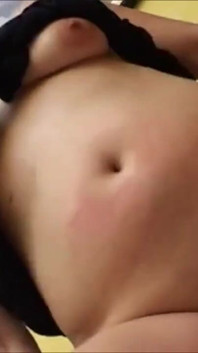เขาปฏิบัติกับภรรยาเหมือนหีร้อนในฤดูผสมแต่เธอชอบ