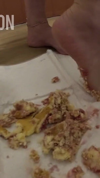 Fumando il mio piede in torta