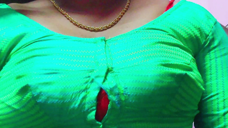 Desi Mohini: Дезі хлопець ділиться сексом з моєю збудженою зведеною сестрою