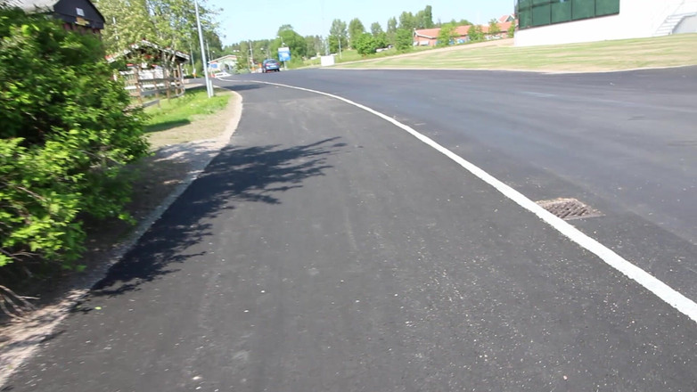 Eronordic: शरारती लाल बालों वाली अजनबी को लंड चुसाई देती है