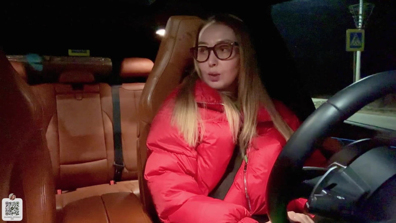 Alina Rai: 家出をした継息子は継父の車の中で継母のマンコを積極的にファック