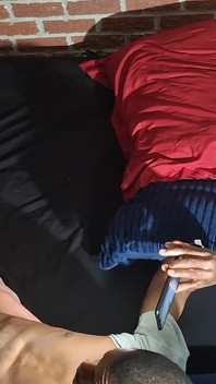 Cowgirl s velkým ptákem