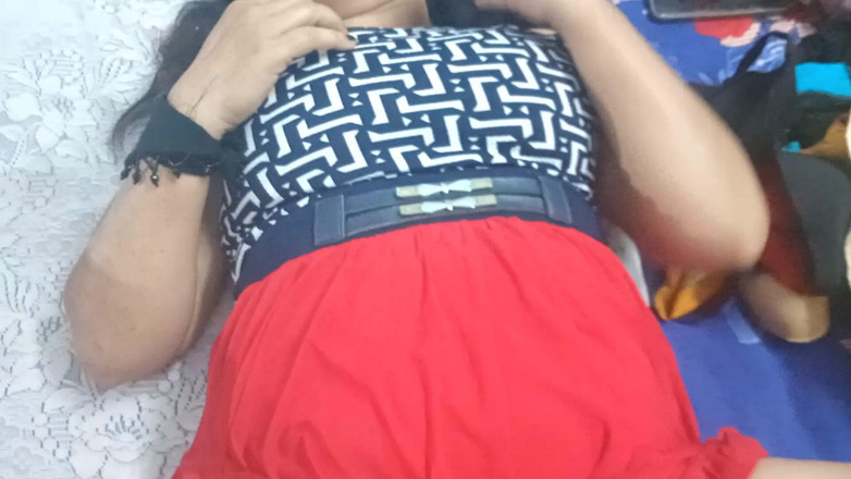 aliabegum: Si Dia Berkata Baby Choddo Mujhe di Belakang