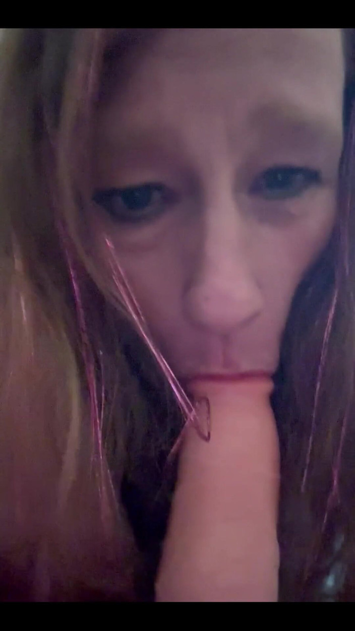 Honeyfleur: New Sex Toy.