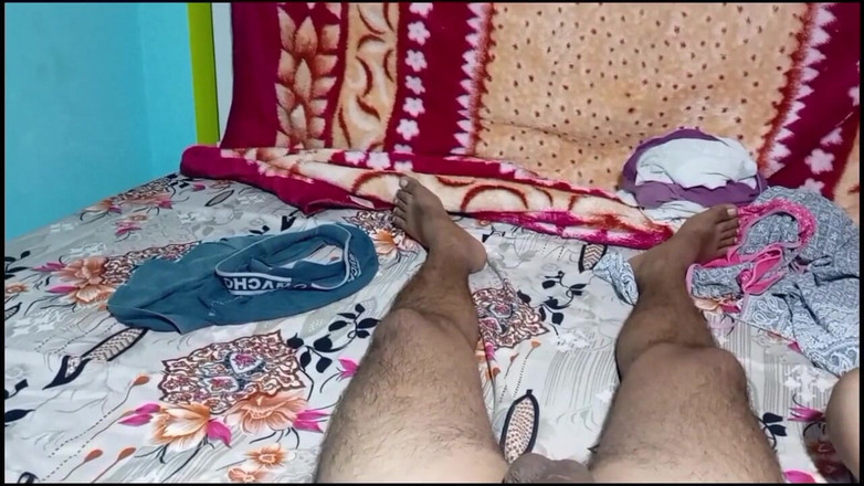 Manjushukla: Jag knullade min flickvän i bakifrån.