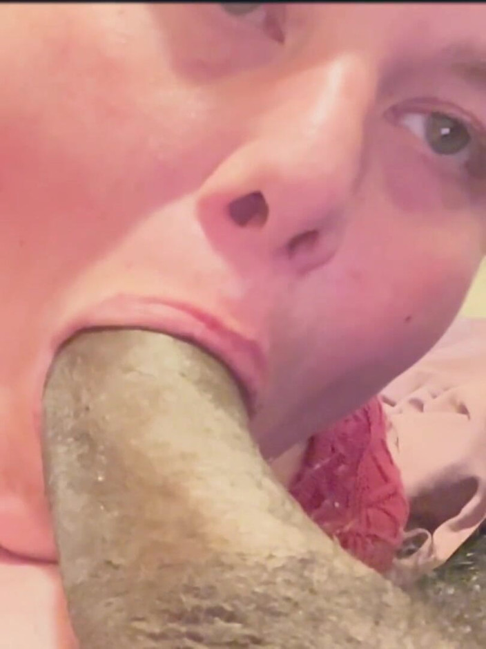 TrotzillaTheGod: Amazonky chtějí pohltit velkého černého ptáka