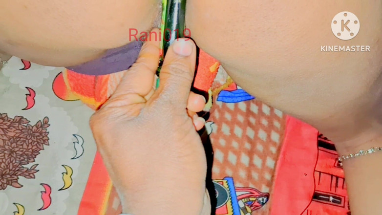 Rakesh: Indická dívka předstírání