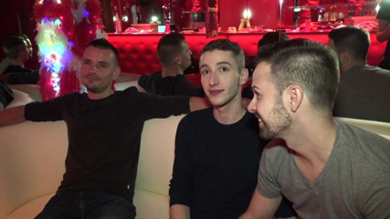 Ass Twink destroyed by older: Сексуальний французький twink використовується провідними хлопцями