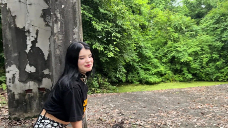 SkinLovers: Kencan sama gadis altgirl berujung ngentot habis-habisan dan nyepong kontol...