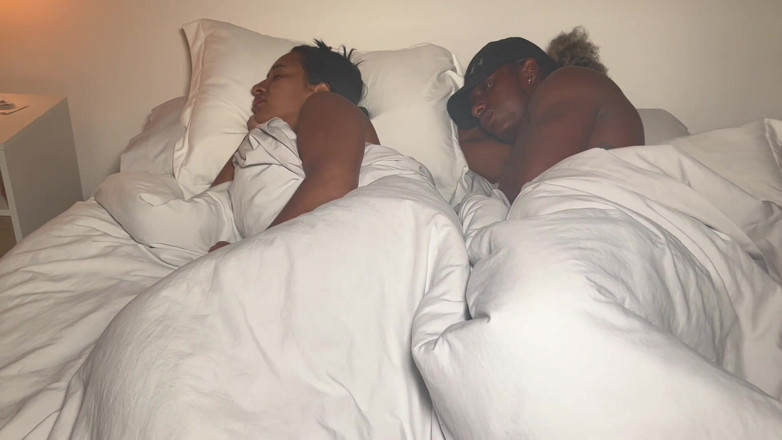 Leyne Rodriguez: Stepmom and stepson share bed and have sex. English subtitles