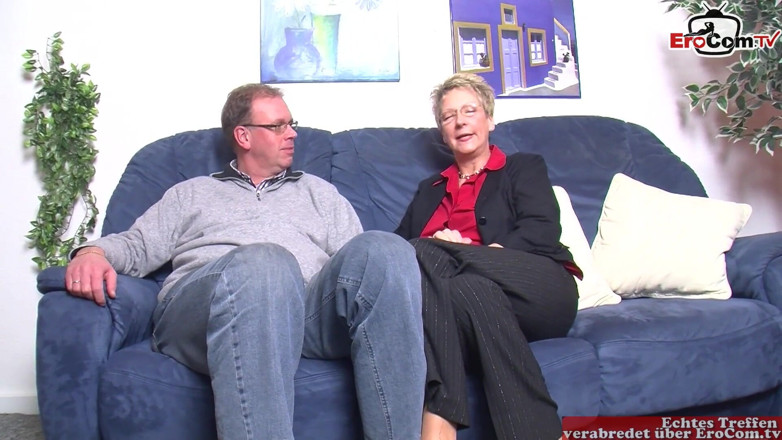 EroCom: Husband fucks with two mature fat German housewives in threesome
