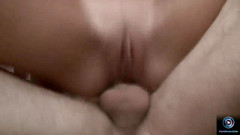 Porn Stream Live: Vnadná blondýna Natasha ošukaná a roztažená do zadku