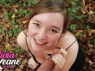 Olivia Keane: Olivia Keane, 18 ans, taille une pipe incroyablement baveuse et avale