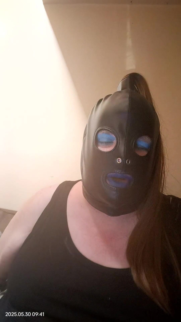 Stephanie-Nicole-TV: TV Talking Dirty About Men Wanking Over Her