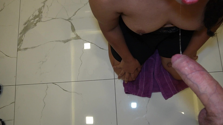 Blond_withasian: Deepthroat a anální sex trénink zadek do úst a obličeje pro...