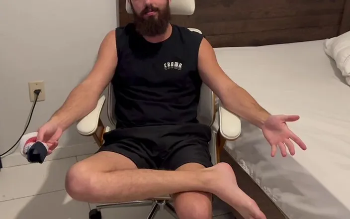 Rope Hunter: POV:i Will Use My Post-gym Socks to Gag You
