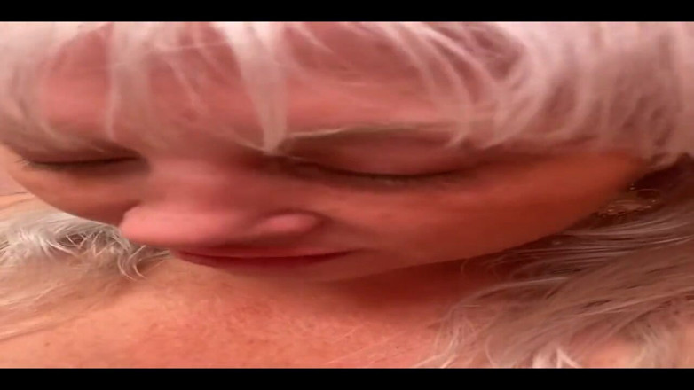 PaintedRose: Hadi yatmaya hazırlanalım, belki sarılırız ya da daha fazlası olur...