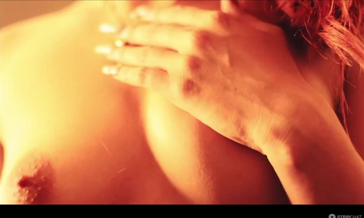 Lia Wood: Red-haired Girl Gets Laid in Her Room and Has a...
