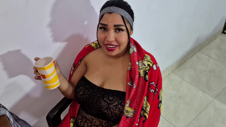 Pikaa6: 내 친구의 수줍음 많은 여자친구는 항문 성교 전문가다.