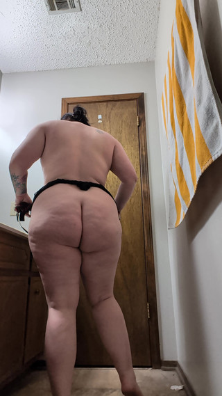 TheKinkyPwrLftr: Prépare-toi avec moi