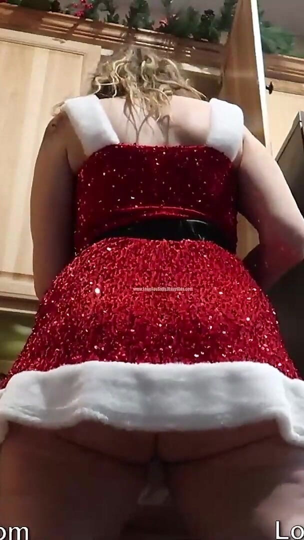 Long Toe Sally Big Buns: Gasig gnistrande MILF