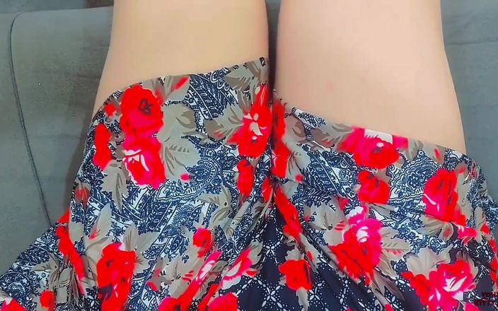 Kitty_Cross: हॉट ड्रेस बड़ी गांड वाली गांड वाली लेडीबॉय क्रॉसड्रेसर बहिन एकल किन्नर ट्रांस मॉडल बड़े कूल्हों वाली प्यारी टांगें सुनहरे बालों वाली