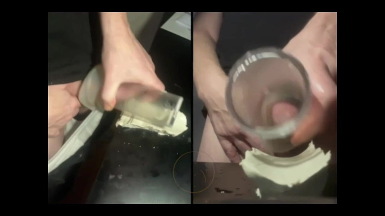 AmateurBoysPissing: Mijando Em Um Fleshlight Ajudado Por Um Amigo POV