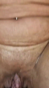 Danaxmuscles pilla y hace garganta profunda con una gran polla para un bastardo blanco