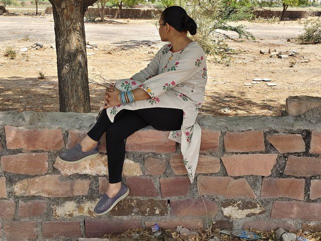 A Girl Was Sitting Under a Tree, the Boy Took Her Away and Fucked Her (Aaradhya darling)