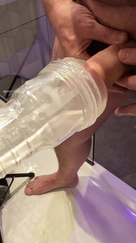 Fleshlight Wall Fuck POV z Grubym nieoszlifowaną kutasem w pełnym skupieniu