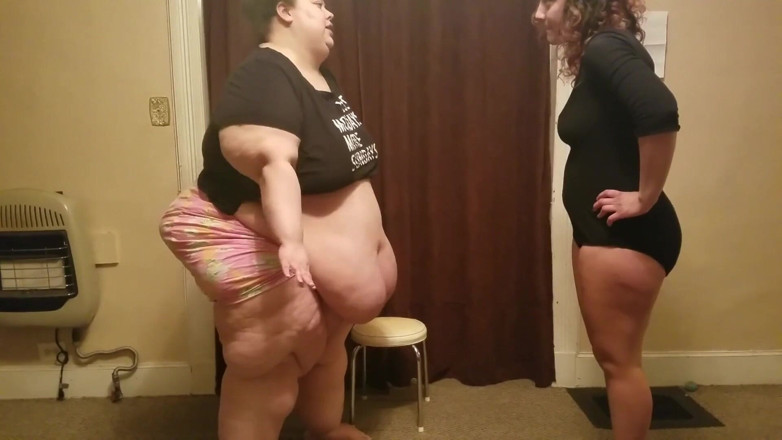 Full Weight Productions: Queen Nora &amp; Rainbow lift, sit, and lounge