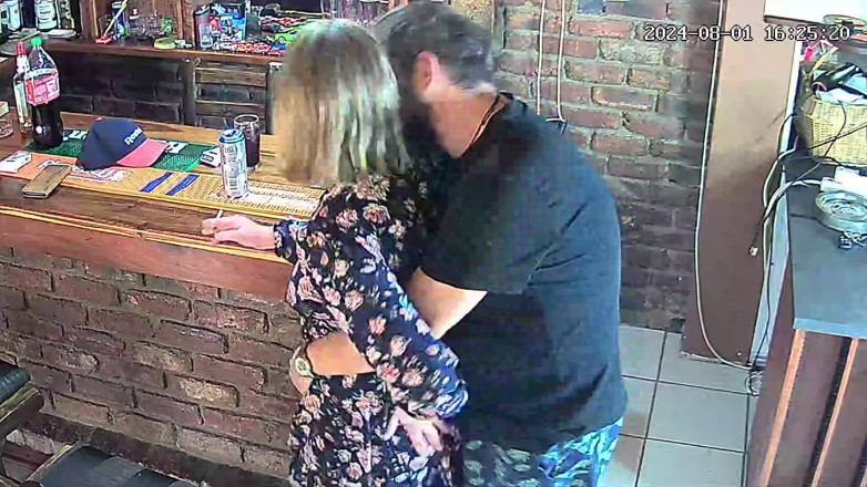 Sparowdox: Nachytal jsem svoji manželku, jak podvádí se sousedem od vedle