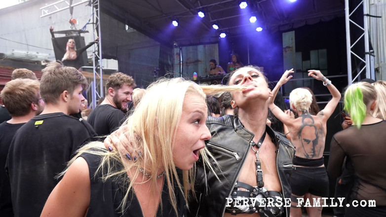 Perverse Family: Perverse Family 53.2 (season 4) 2nd Day of Festival Bigger &amp; Better