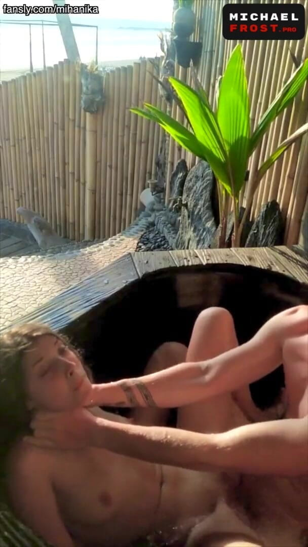Michael Frost Pro: Pieprzyć młodą parę na zewnątrz werandę