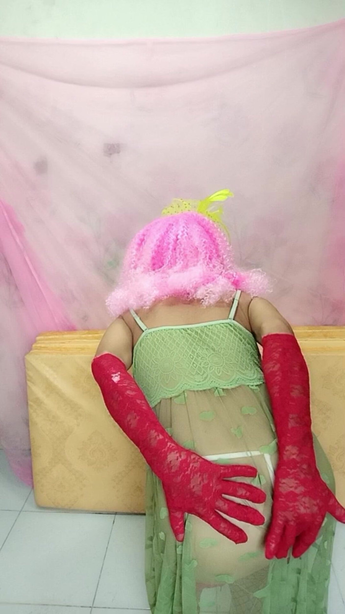 nguyen dang thien tri: Oanh le transe trägt sexy porno-selfie