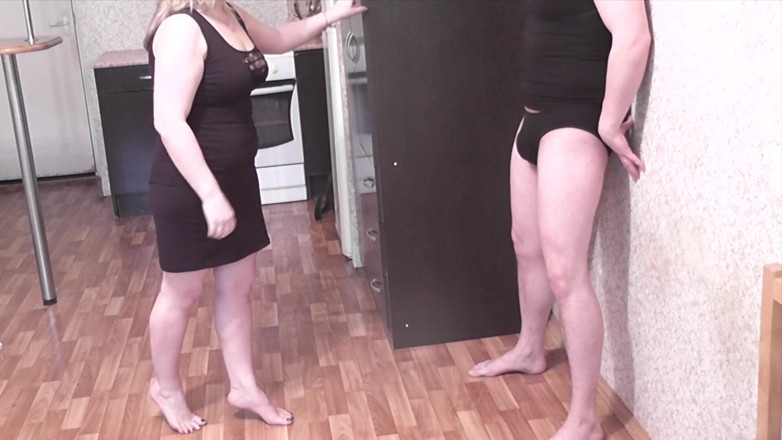 Amateur_fetish: Amateur ballbusting 3