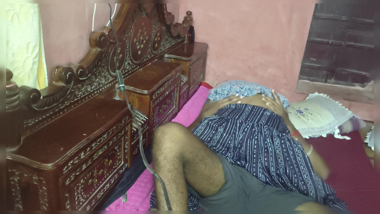 Nehatop123: Le tette calde di india indiana in tuta di Salwar...