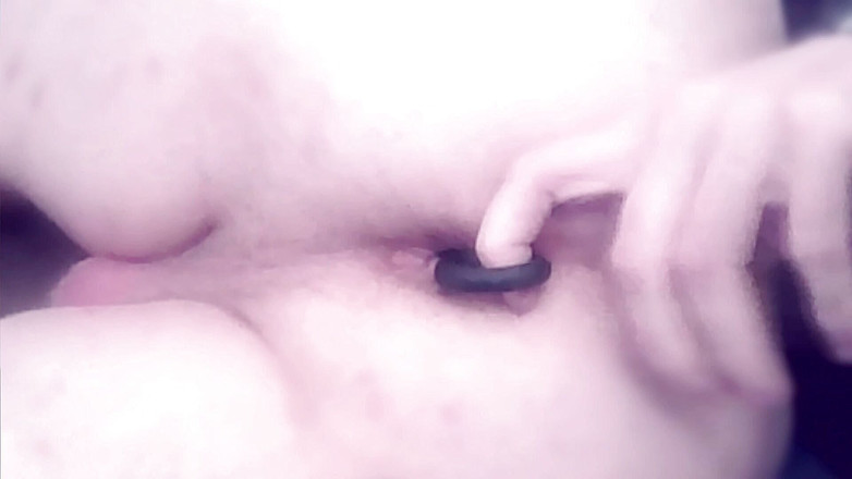 Oznob Oznofla: Geiler Sissyboy von arsch-zu-mund anal versohlt und lutscht spielzeug frisch...