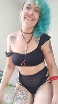 Ti piace come ho personalizzato questi vecchi collant?