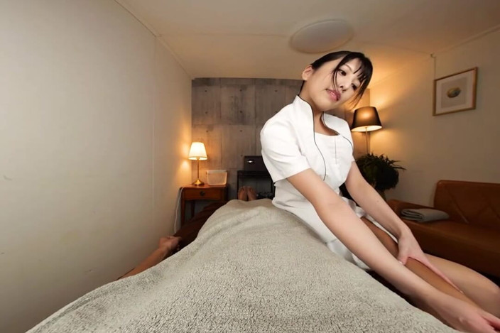 EAGLE-VR: L'estetica normale può anche farti erezione.