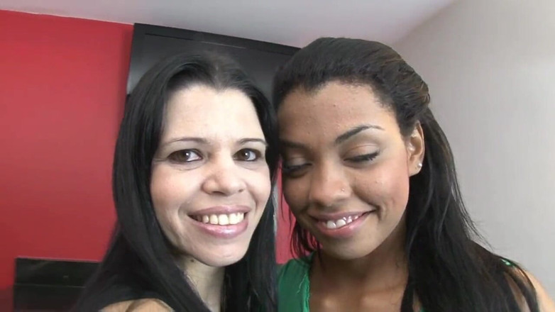 FetishKing: Kissing Lesbians - Hot Kisses with Best Girls