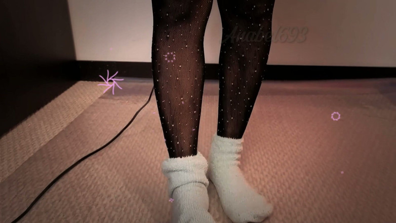 anabel693: Latina Twerking Fishnet Stockings and a Garter Belt Anabel693