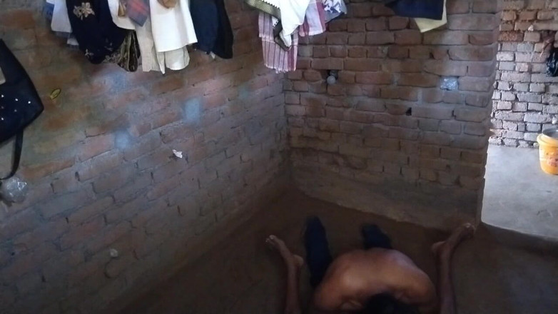 Pumi: 인도 와이프와 남편