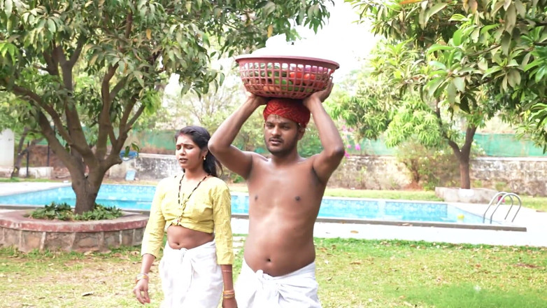 Kamasutra61: Une Indienne se fait baiser par son copain