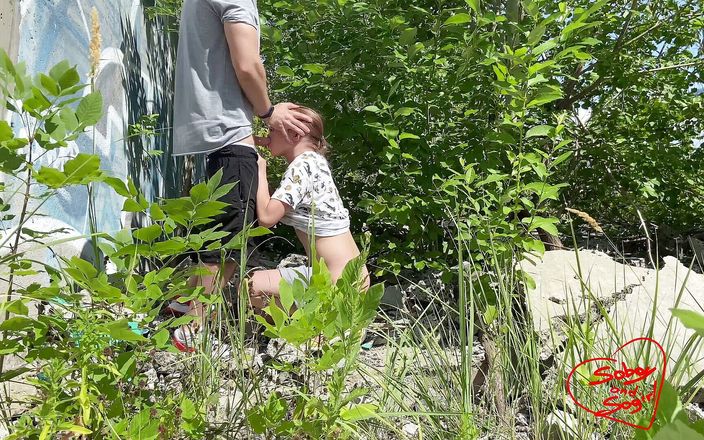 SO boy and SO girl: Pieprzyłem uroczą ukraińską dziewczynę na gruzach kremówka - tak chłopak tak...